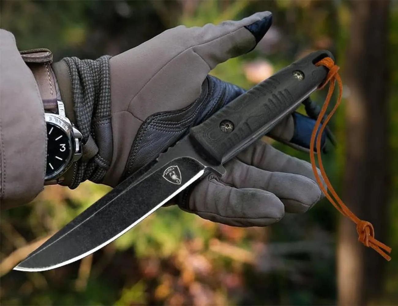 AUBEY Fixed Blade Hunting Knife, EDC Full Tang Knife with Leather Sheath for Men Women, D2 Blade Outdoor Survival Camping Knife, G10 Handle Black
