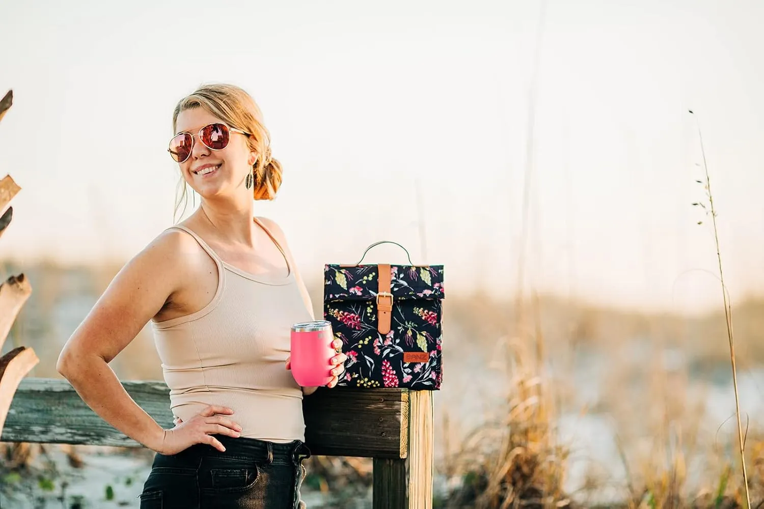 BANZ Picnic Cooler Bag - Insulated, Leak Proof, Collapsible Cooler - Great for Taking The Family to Picnics, The Beach, or Travel to Any Outdoors Event
