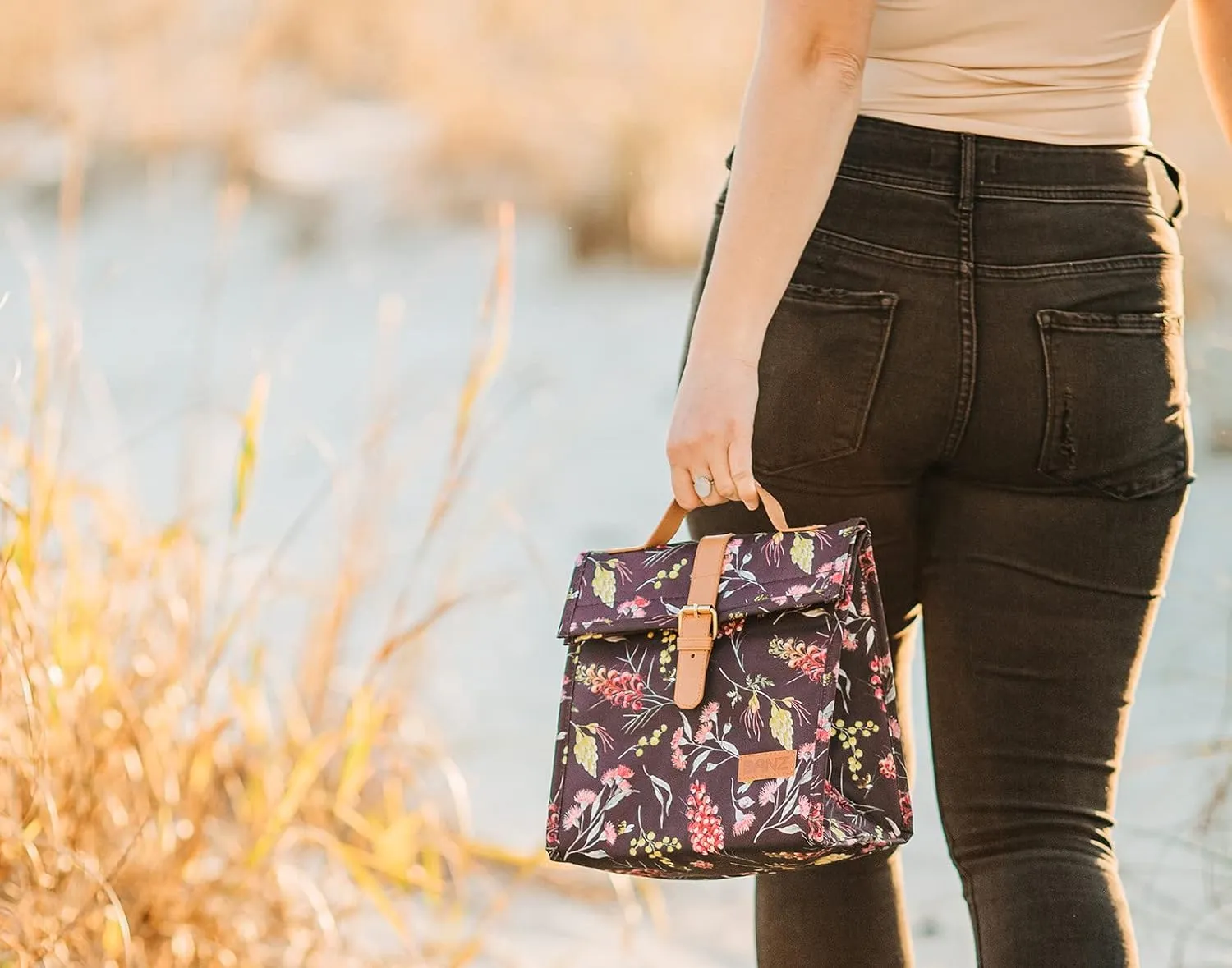 BANZ Picnic Cooler Bag - Insulated, Leak Proof, Collapsible Cooler - Great for Taking The Family to Picnics, The Beach, or Travel to Any Outdoors Event