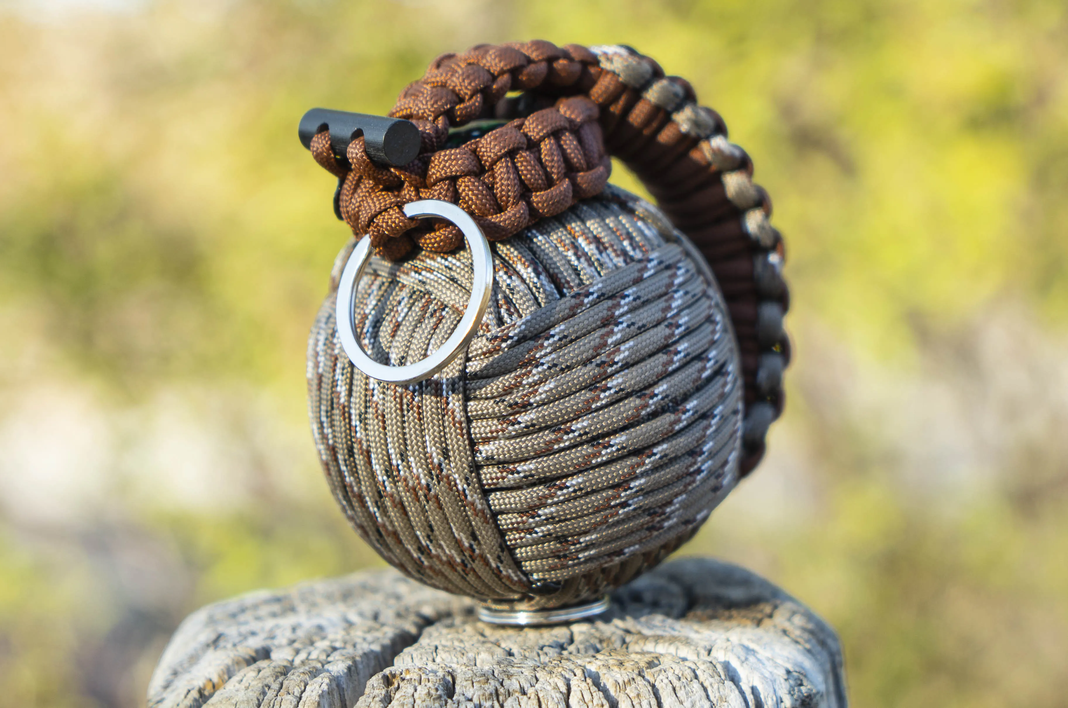 Bug Out Frag Pro Paracord Survival Kit (Desert Camo)