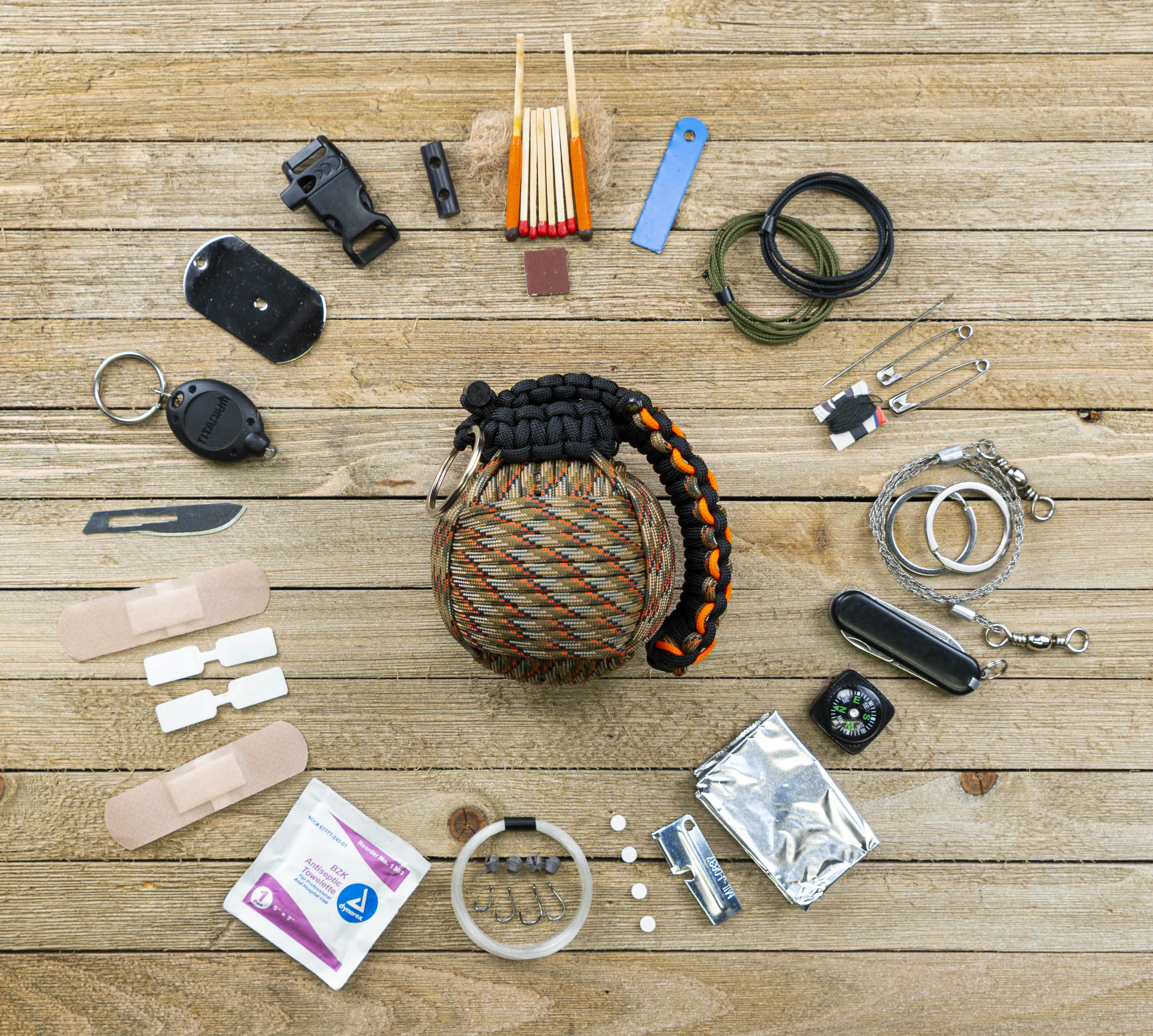Bug Out Frag Pro Paracord Survival Kit (Tree Stand Camo)