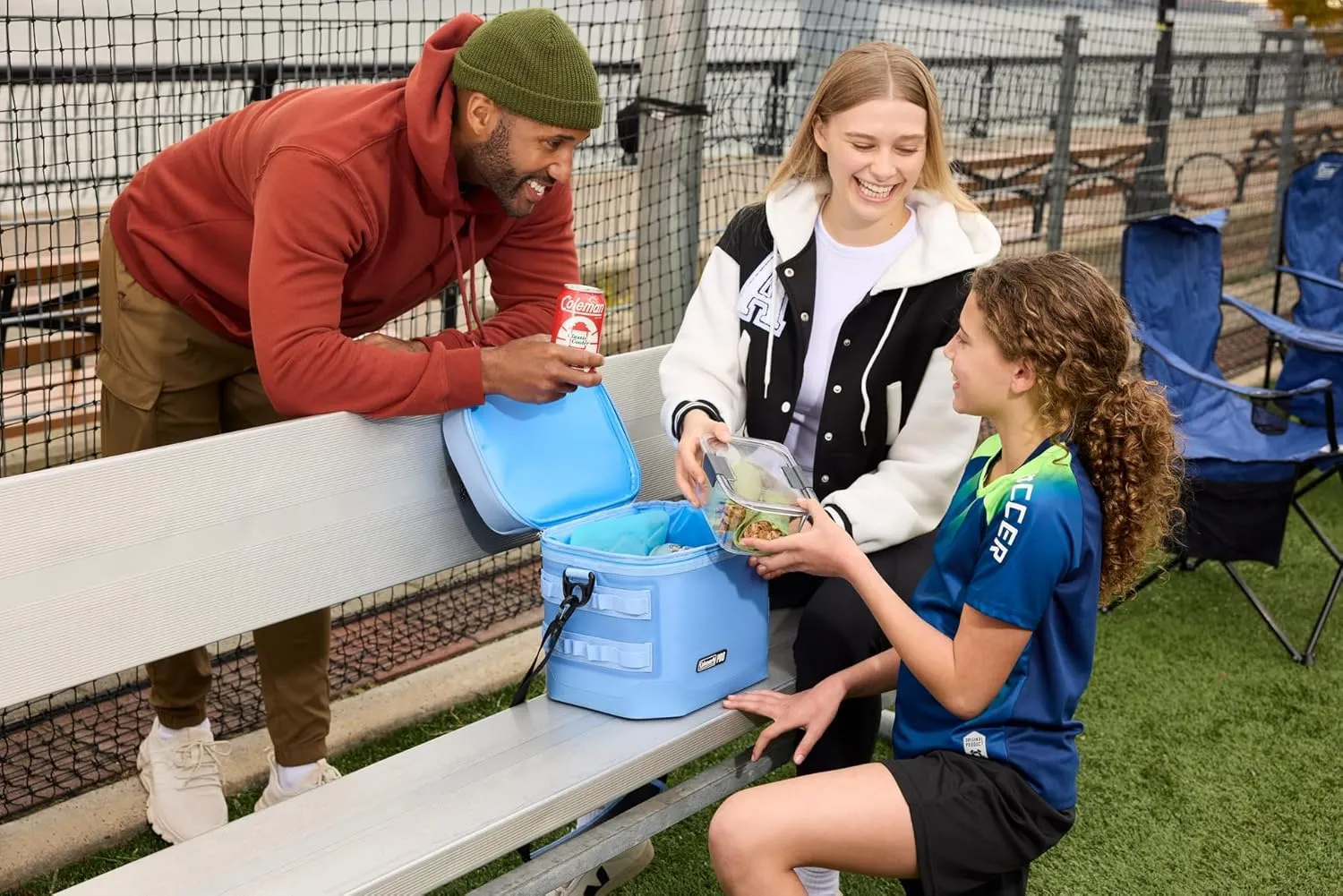 Coleman Pro 16-Can Premium Soft Cooler Lunchbox, Fully Insulated Lid & Body Stays Cold up to 30 Hours