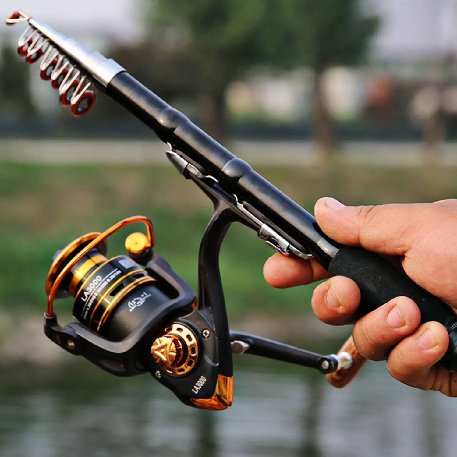 Dingbear Telescopic Fishing Rod - Carbon Mini Fishing Rod, Long-Range Casting Sea Fishing Rod, Not Easy to Break, Easy to Carry, Suitable for Rivers, Lakes and Oceans