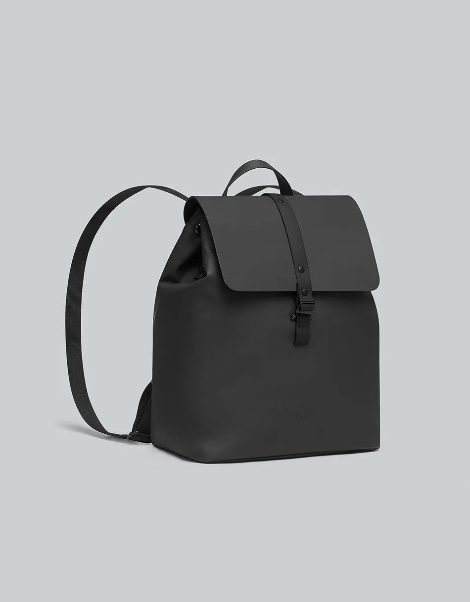Däsh Bucket Backpack - Black