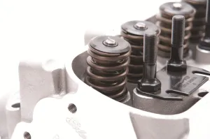 Edelbrock 61575 Performer Series D-Port Cylinder Head Complete 400-500hp