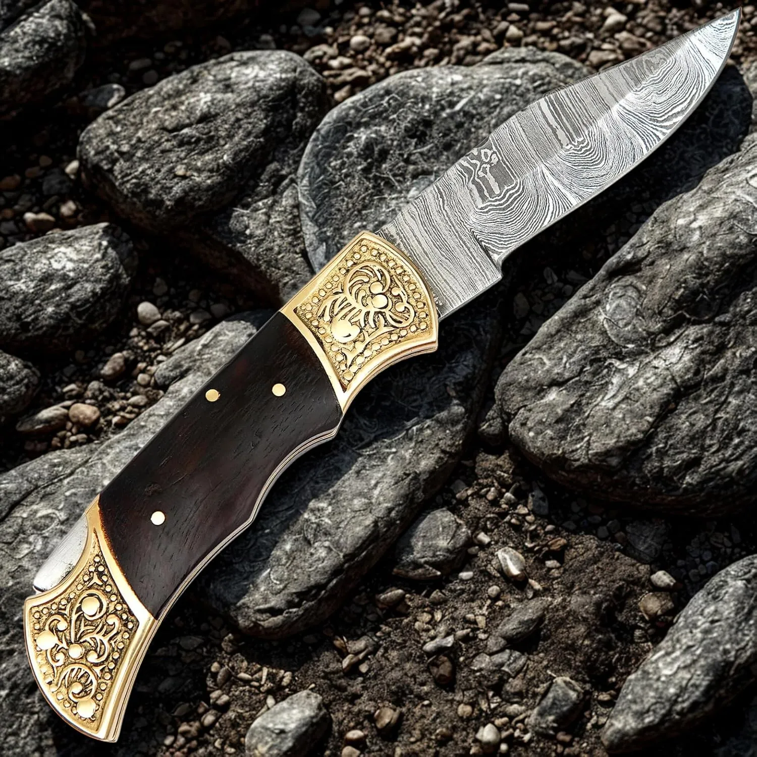 Handmade Damascus Pocket knife for Men - Damascus Folding Knife - Hunting Knife with Sheath for Champing, Hiking, Tracking - Gift for Men, Anniversary Present for Him, Dad, Boyfriend - Multi Shade