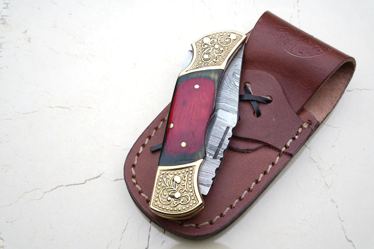 Handmade Damascus Pocket knife for Men - Damascus Folding Knife - Hunting Knife with Sheath for Champing, Hiking, Tracking - Gift for Men, Anniversary Present for Him, Dad, Boyfriend - Multi Shade