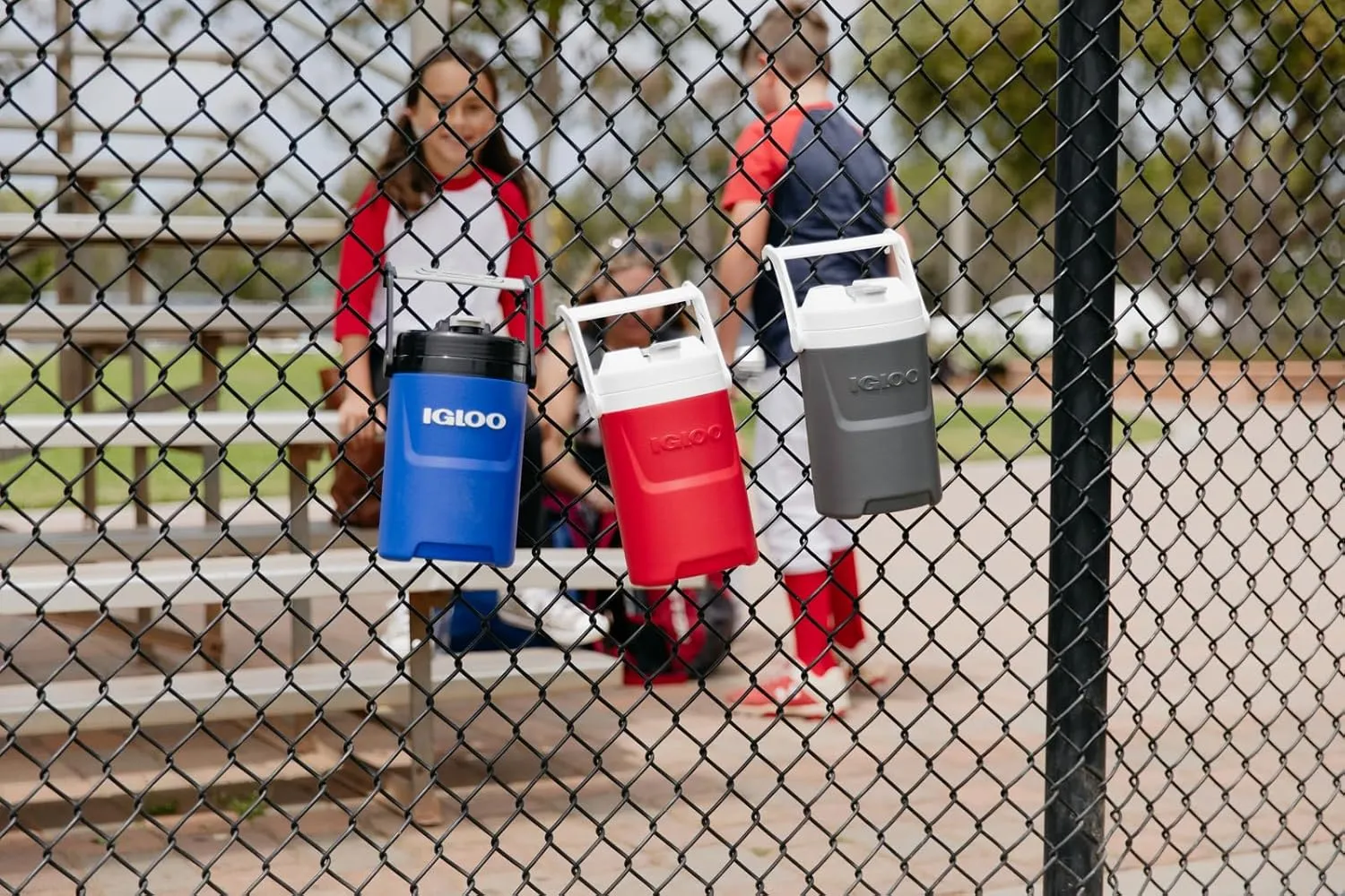Igloo 1/2 Gallon Insulated Sports Water Jug with Hooks
