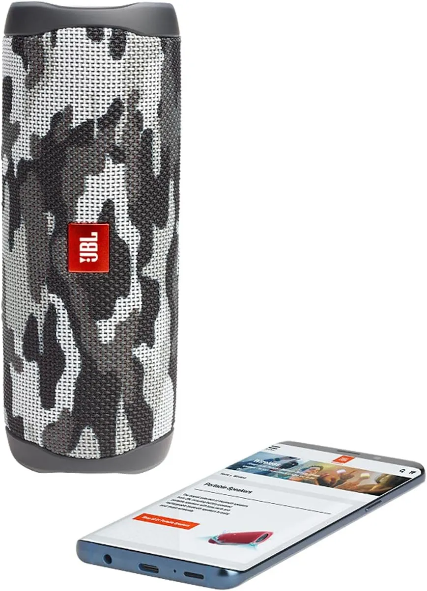 JBL Flip 5 (Black Camo)   Bundle with divvi! Protective Hardshell Case