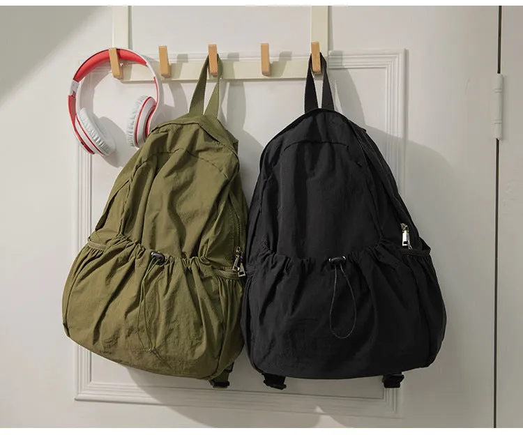 Korean lightweight waterproof backpack