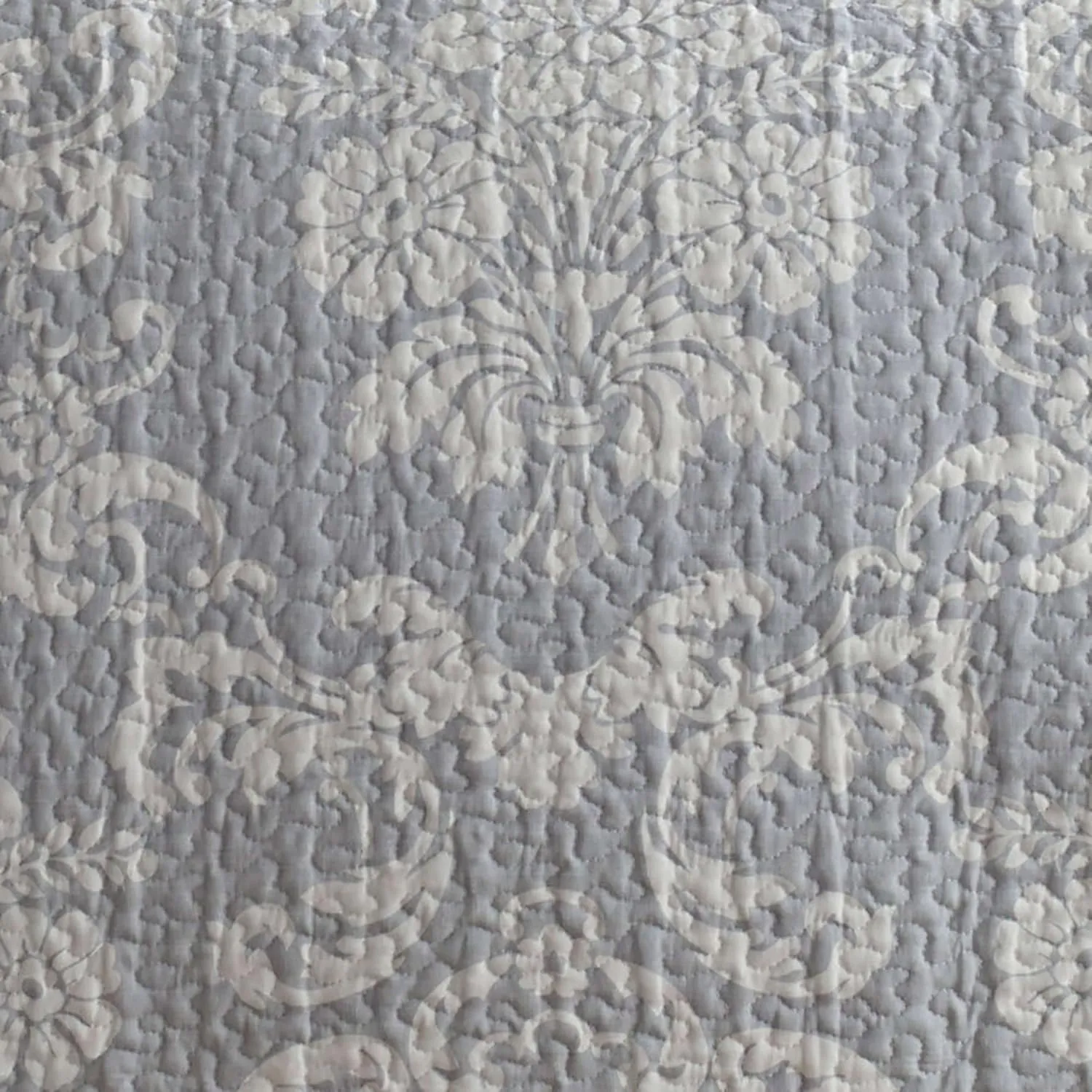 Laura Ashley Quilt Set Cotton Reversible Bedding with Matching Shams, Lightweight Home Decor Ideal for All Seasons, King, Venetia Grey