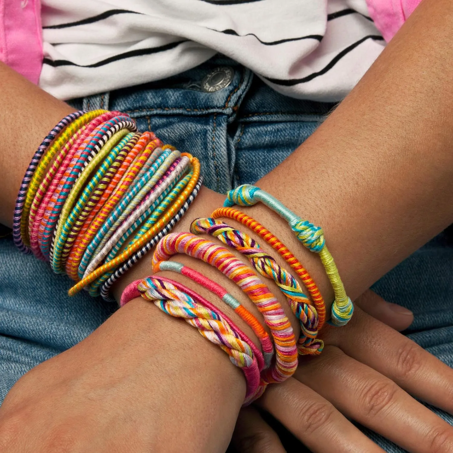 Loopdedoo DIY Friendship Bracelet Maker Kit for Kids - Make Bracelets in Minutes for Birthdays and Friendship Gifts - Award Winning Crafts Kit for Kids, Easy-to-Use, Loop Your Own Style, Aged 8 