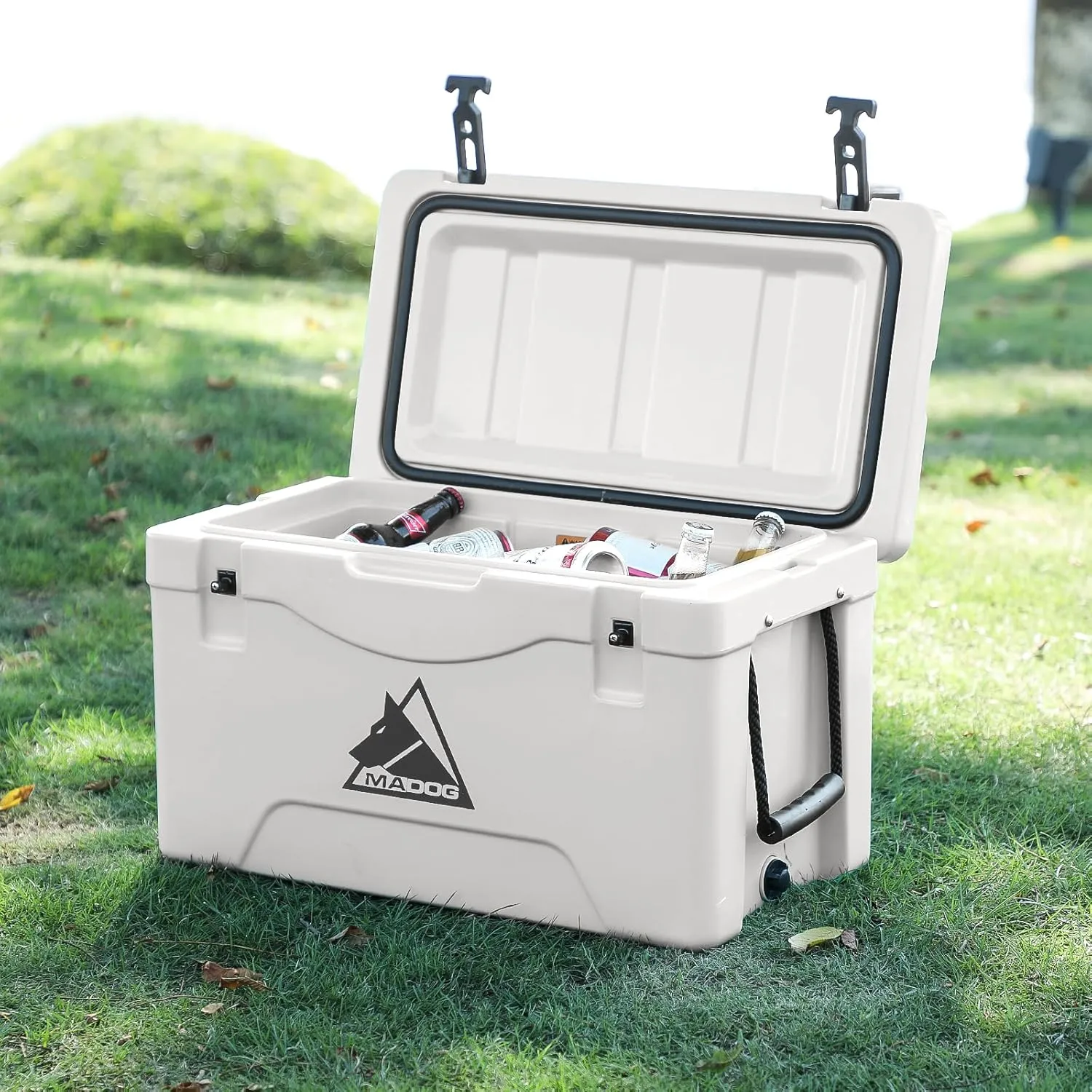 MADOG Portable Beach Cooler, Leak-Proof Travel Hard Cooler for 5-7 Days Ice Retention, LLDPE Portable Compact Coolers, Great for Beach, Picnic, Fishing and Camping