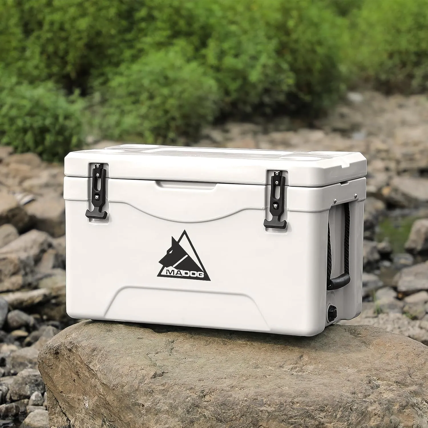 MADOG Portable Beach Cooler, Leak-Proof Travel Hard Cooler for 5-7 Days Ice Retention, LLDPE Portable Compact Coolers, Great for Beach, Picnic, Fishing and Camping