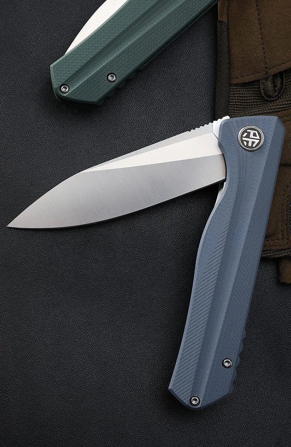 Petrified fish G10 handle D2 steel blade 2CR13 liner ball bearing flipper folding knife camping hunting EDC pocket tool PF818 (Gray, Stonewash)