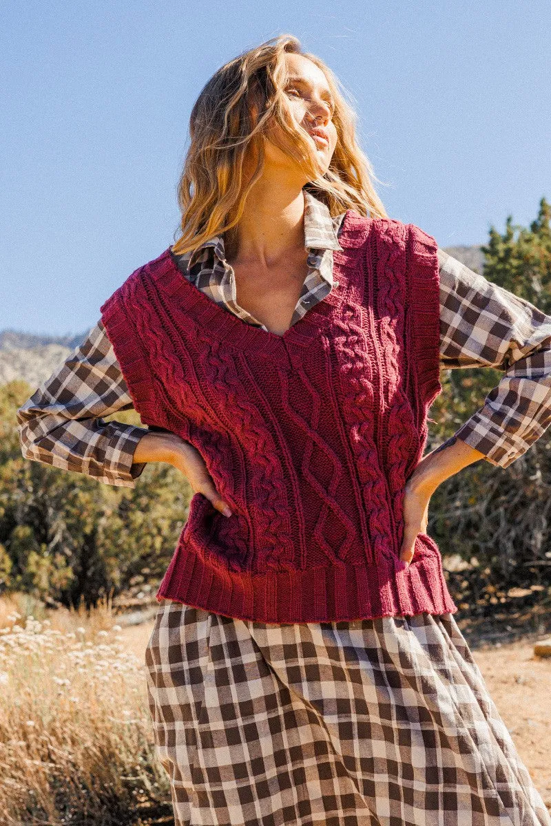 Solid Cable V-neck Sweater Vest