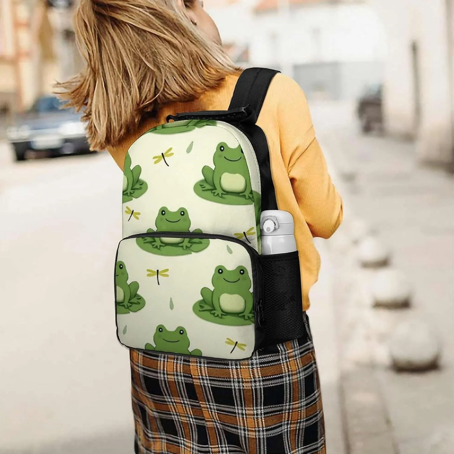 Supdreamc Lightweight Daypack Backpack for Sports Travel Running - Large Capacity Multipurpose Anti-Theft Bookbag, Cute Frog Animal Green Frogs Laptop Backpack Daypack