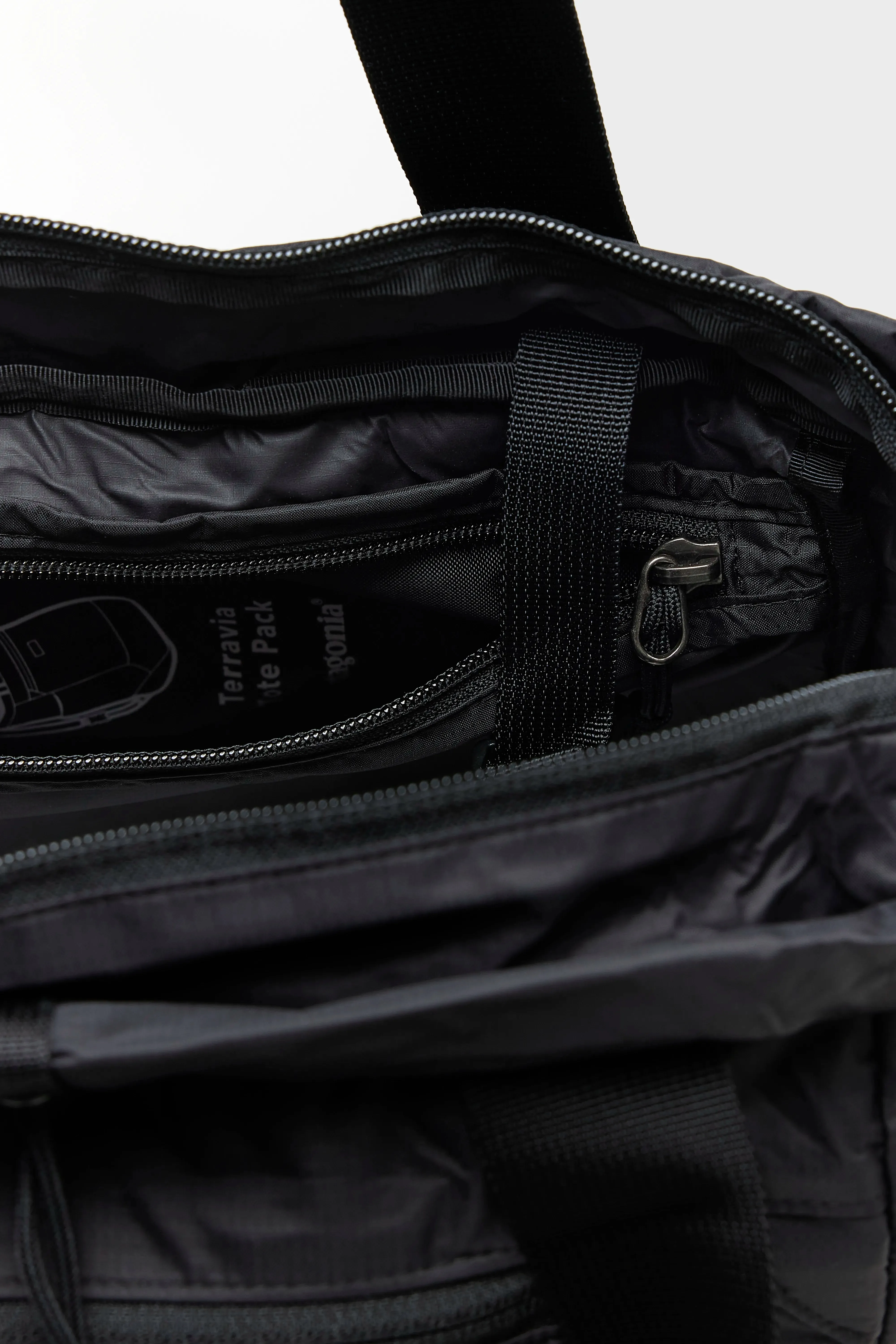 Terravia Tote Pack  (251 / G / BLACK)