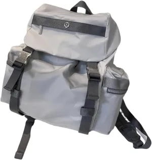 Unisex backpack, ultra-light travel backpack made of parachute nylon material (Silver droplet color)