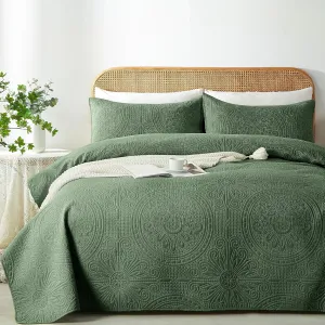 WURUIBO King/Cal King Quilt Set Olive Green,Ultrasonic Embossed Bedspread, Lightweight Microfiber Coverlet, Modern Thin Bedding Set for All Season, 3 Piece(1 Quilt,2 Pillow Shams)